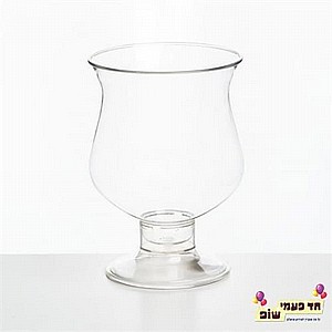 וזה קטנה על רגל וזה קטנה על רגל
